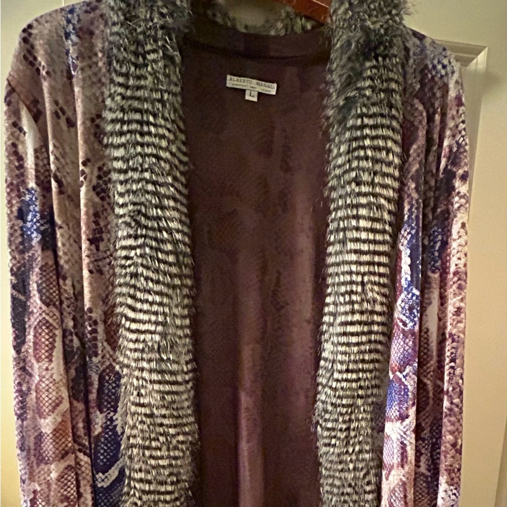 Alberto Makali animal print cardigan with faux fur collar. Large Gently worn.